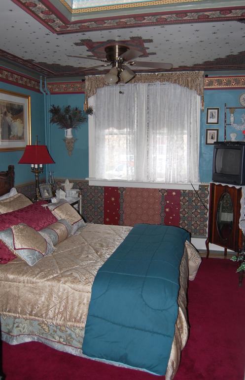 Schuster Mansion Bed & Breakfast Milwaukee Habitación foto